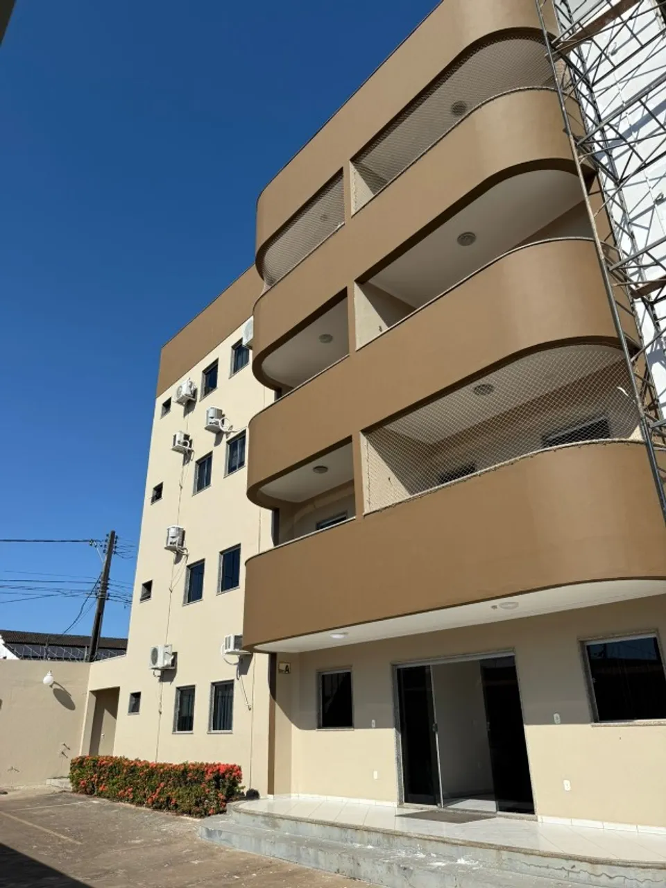 APARTAMENTO 03 QUARTOS, SENDO 01 SUITE. CONDOMINIO RENOIR.