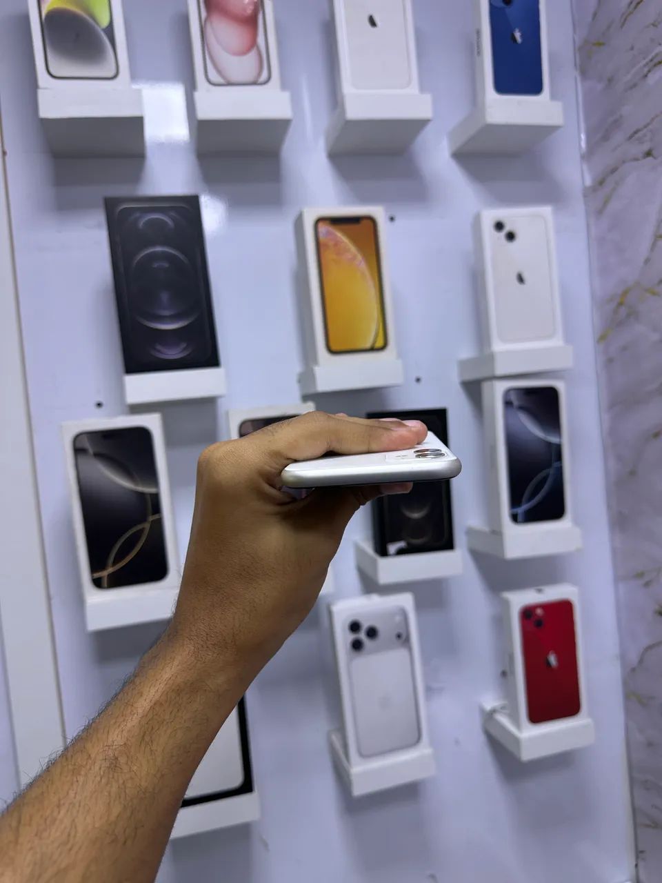 IPHONE 11 64 GB BRANCO  - Foto 4