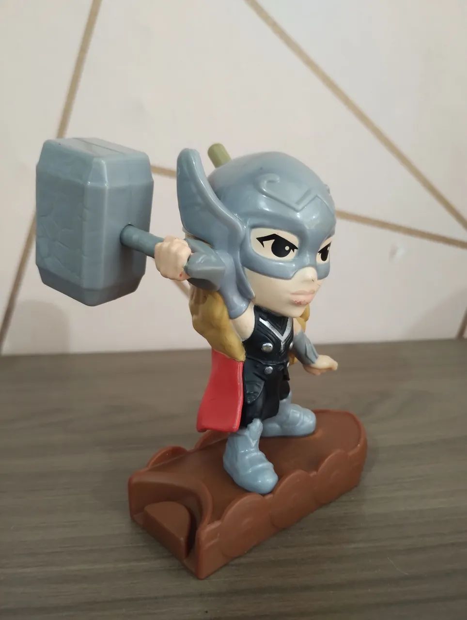 Miniatura Poderosa Thor - Amor e Trovão  - Foto 3