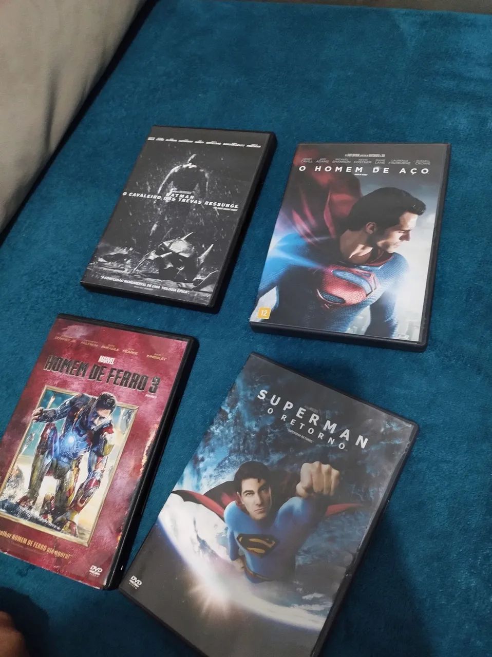 4 DVDs de filmes de super-heróis - Batman, Homem de Ferro e Superman - Foto 2