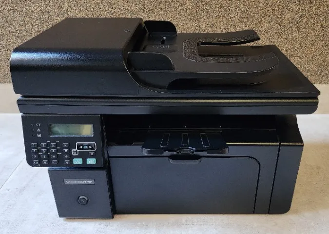 Impressora Multifuncional HP LaserJet Pro M1212nf