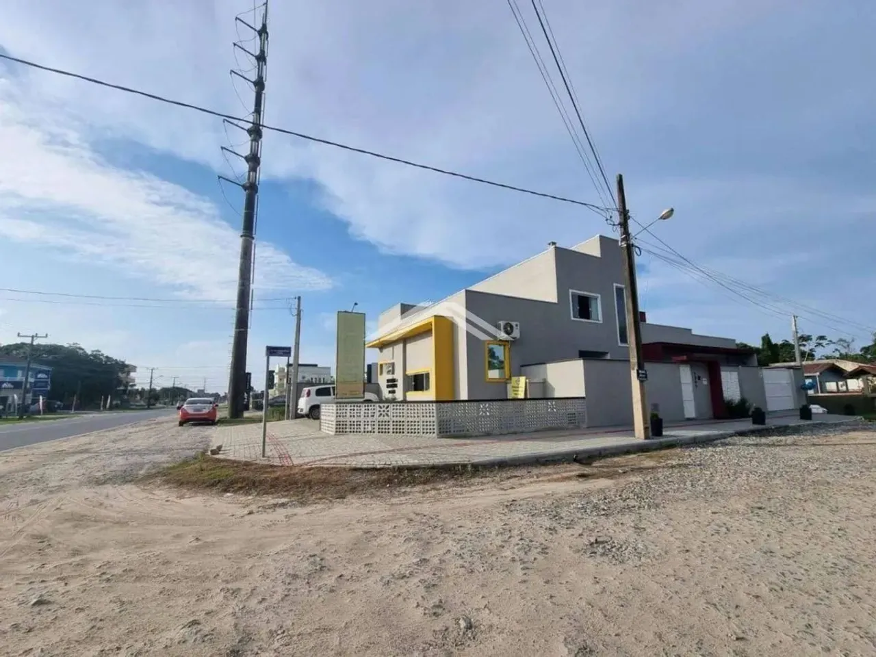 Sobrado com 3 dormitórios à venda, 240 m² por R$ 1.300.000,00 - Paese - Itapoá/SC