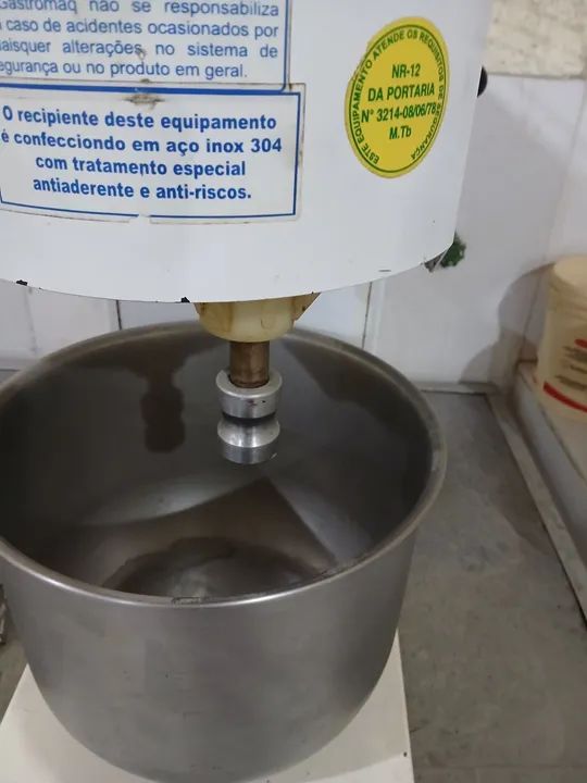 Vendo batedeira usada - Foto 2