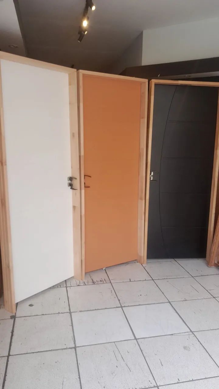 Portas 97x214mt  utimas peças parcelo até 10X no cartão sem juros  - Foto 4