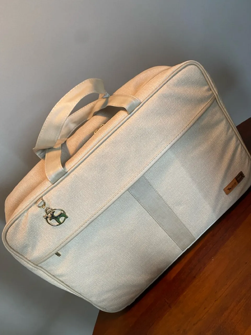 Bolsa Maternidade Bege com Detalhes