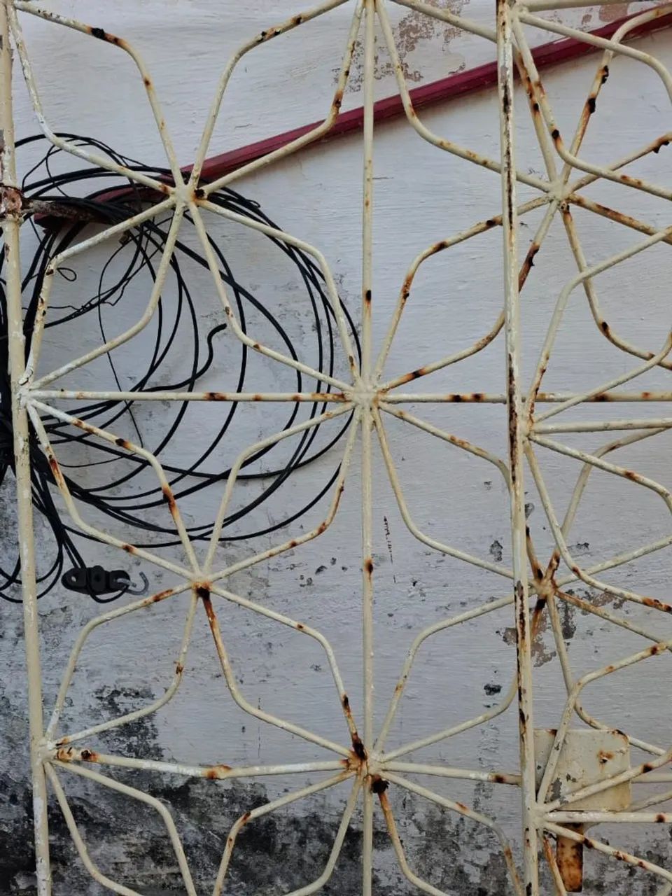 2 gate grilles64861277971201123