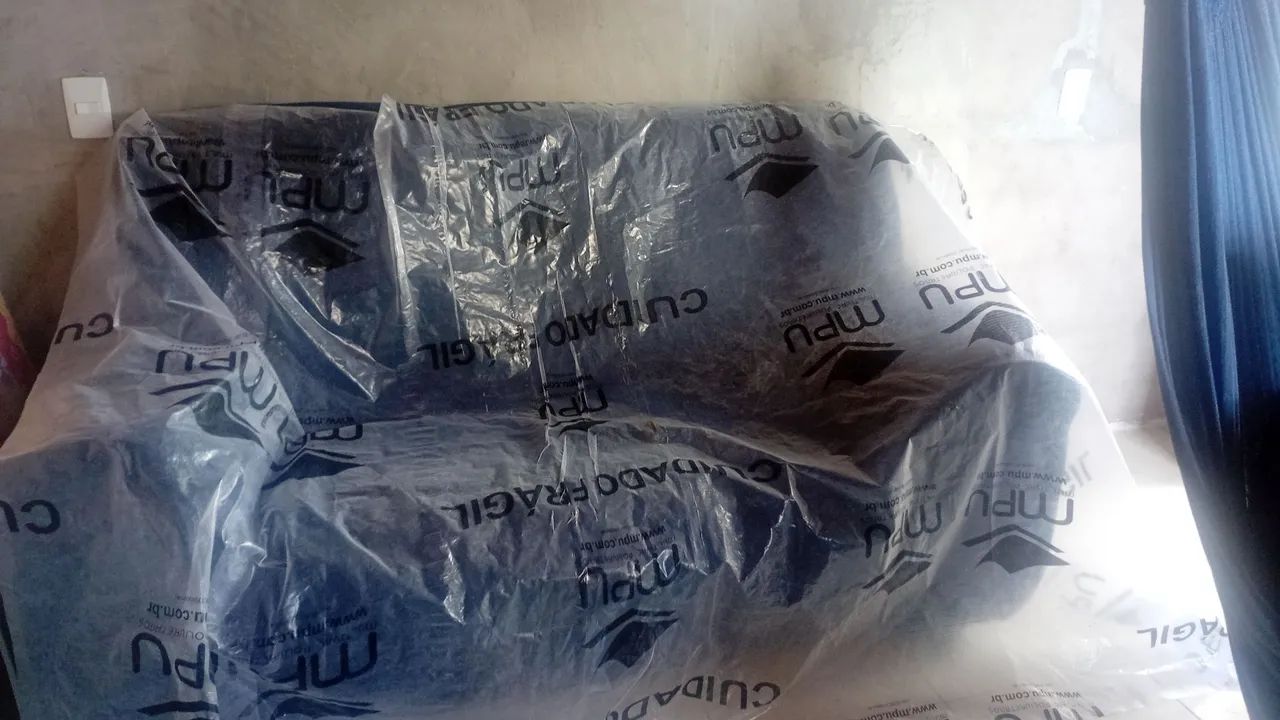 Sofá usado65048990291585120