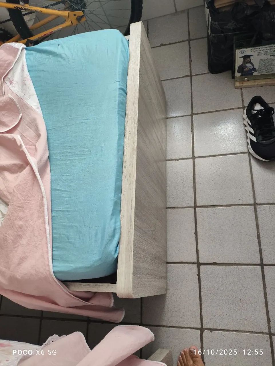 Single bed64330587298178122