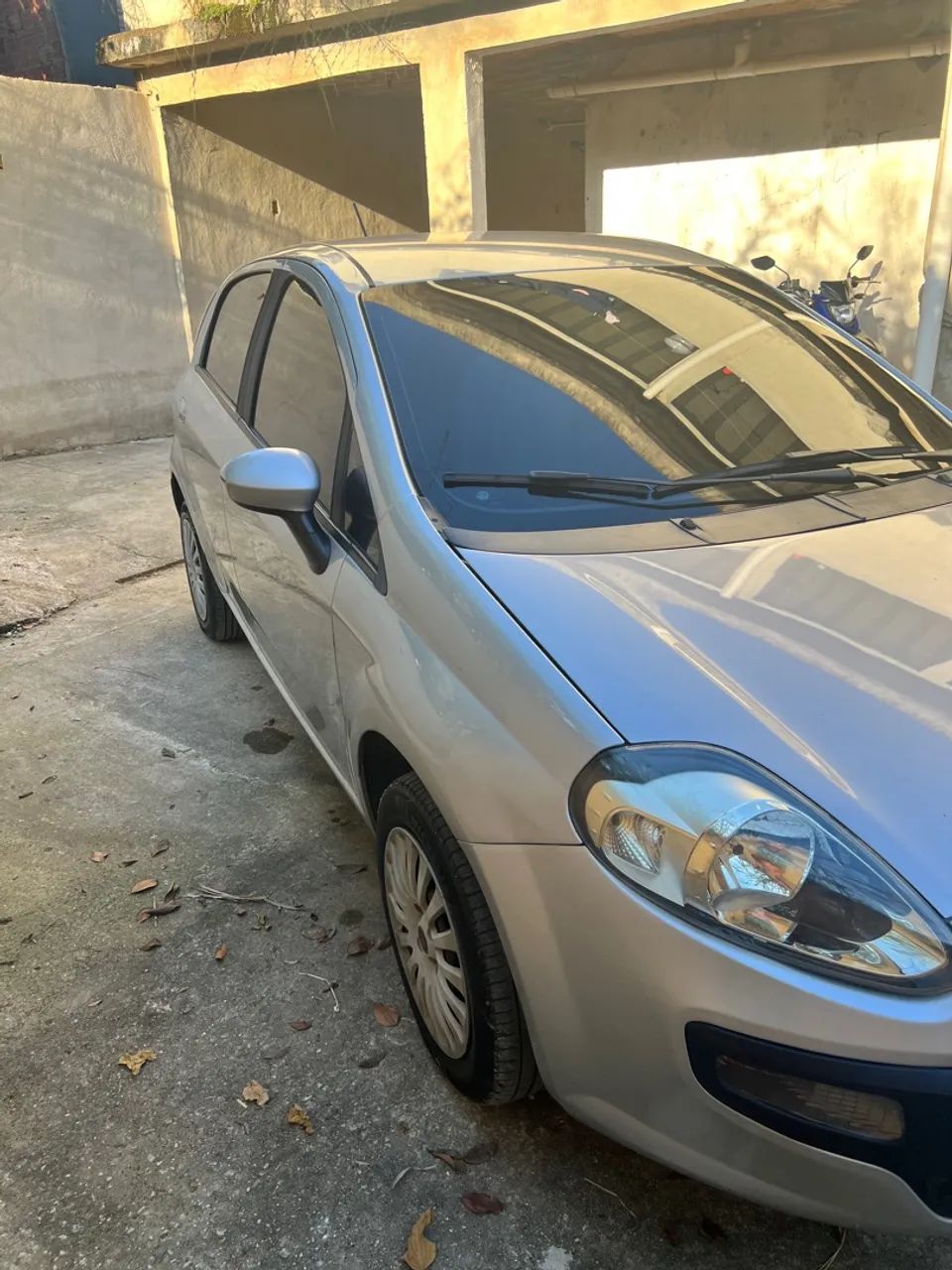 Fiat Punto Attractive 1.4 2013 - Foto 2