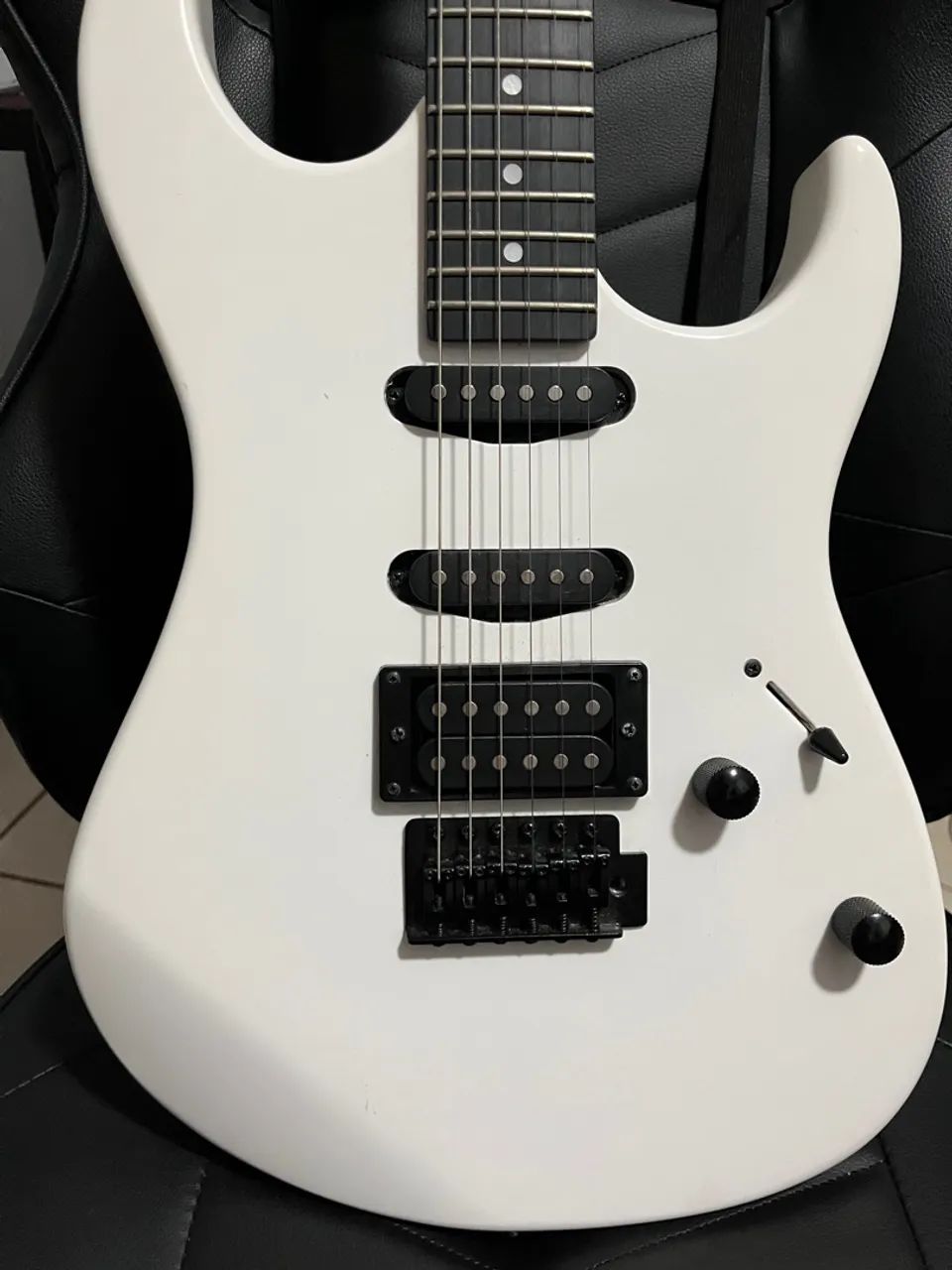 Guitarra Tagima branca - Foto 3
