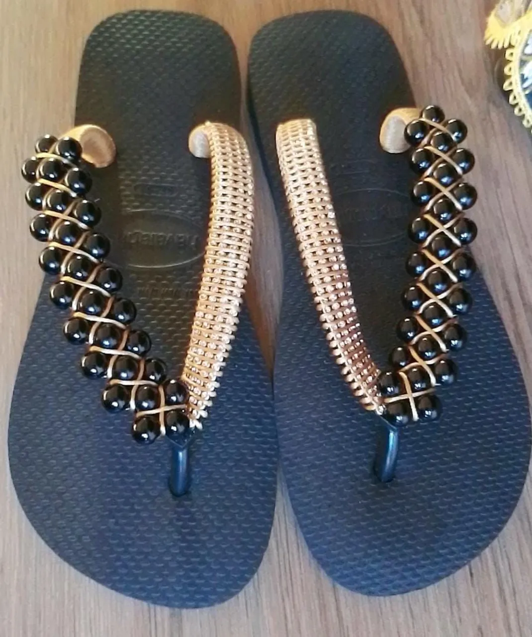 Sandálias Havaianas Decoradas - Elegância nos seus pés!