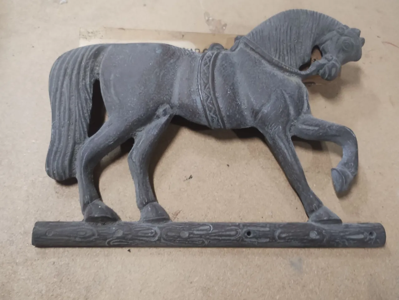 Escultura de Cavalo Decorativa em bronze somente os amantes de cavalos apreciam