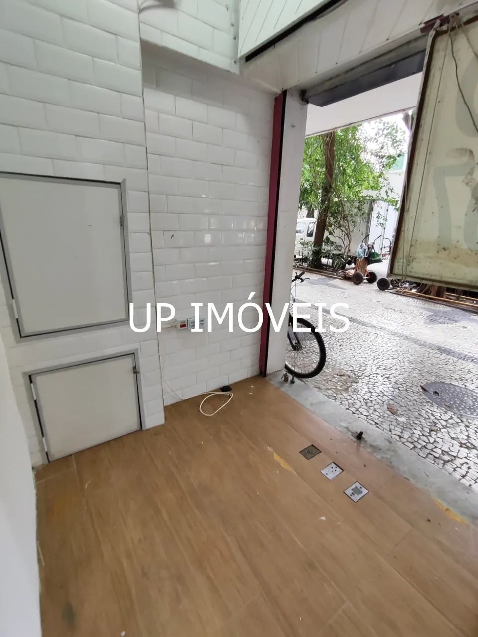 Ponto comercial/ Ramo Alimentício - Sem cobrança de Luvas! - Foto 3