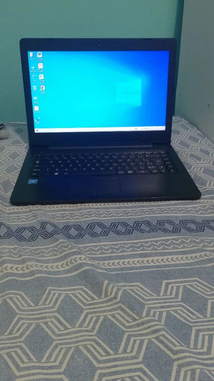 Notebook Preto - Windows