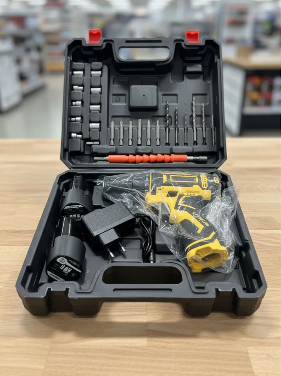 Parafusadeira 48V Potente - Maleta Completa!
