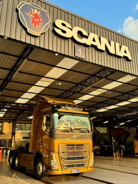 Volvo FH 540 6x4t 2024 - Pacote Multimidia, ADAS, Saia lateral, Defletores, pneus novos, g - Foto 3