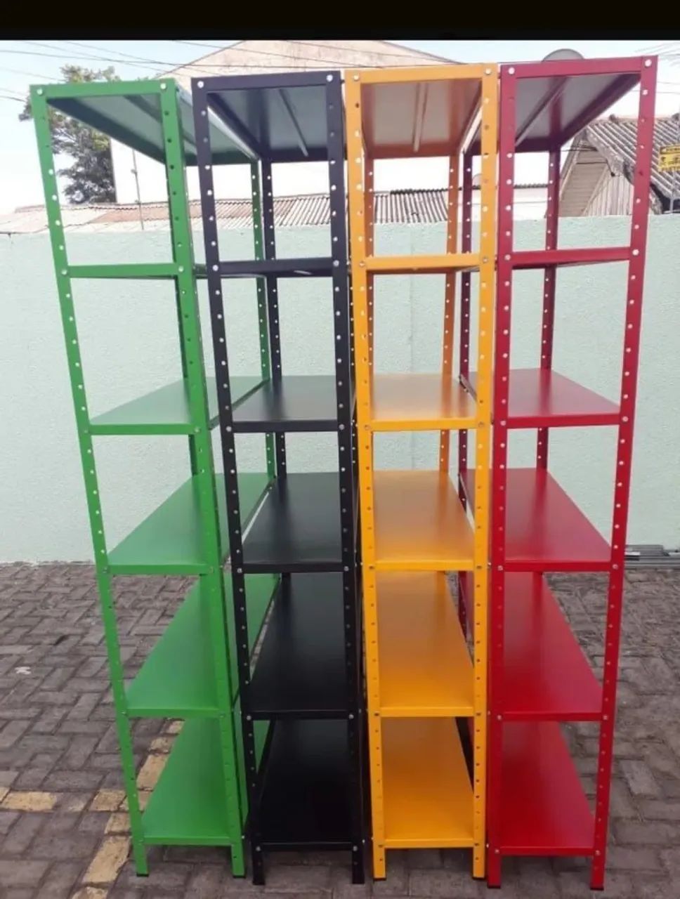 Estantes de Aço Coloridas para Organização