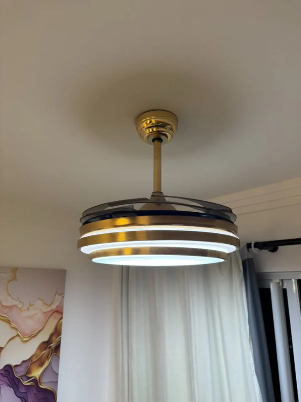 Ventilador Dourado Max Retrátil