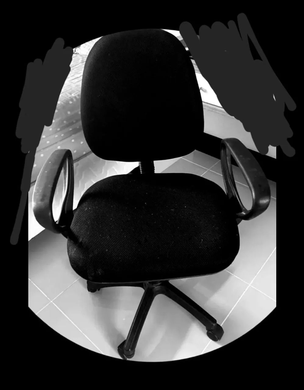 Cadeira de Escritório Ergonômica Preta (Nova)