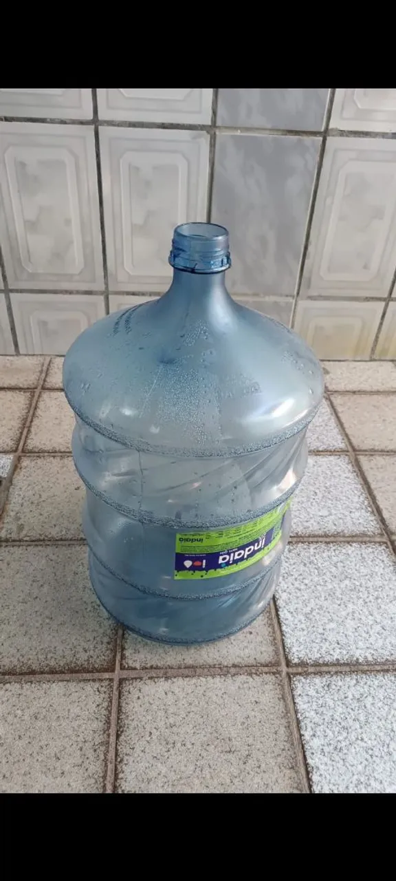 Galão de água mineral 20L