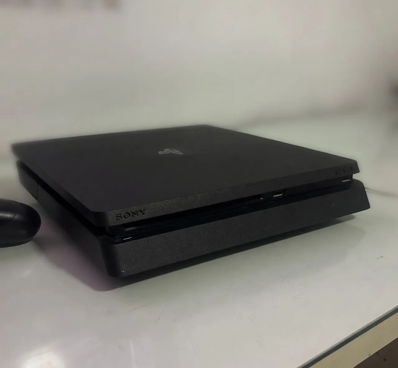 PS4 Slim 1TB perfeito!