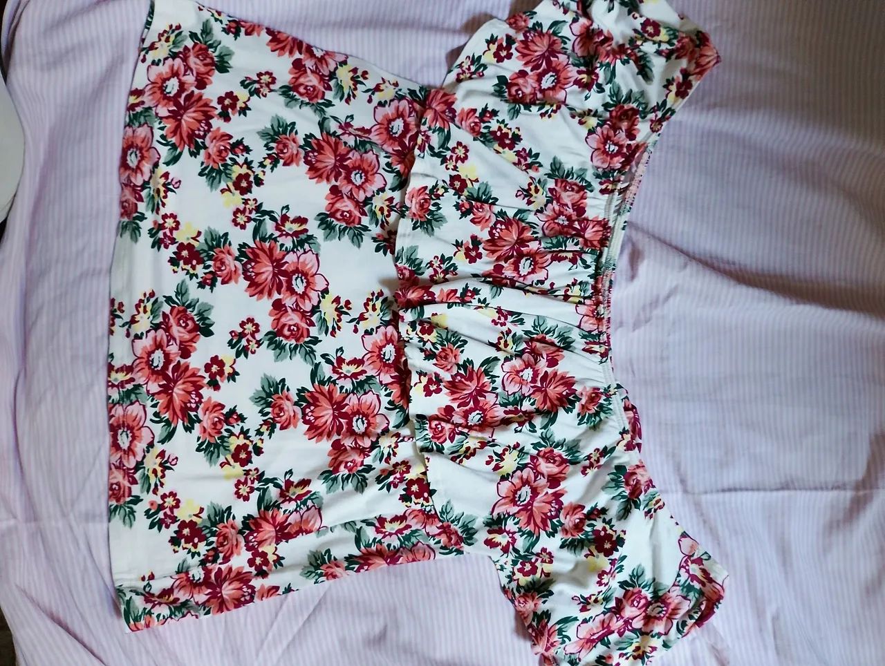 Blusinha floral tamanho P marca marisa 