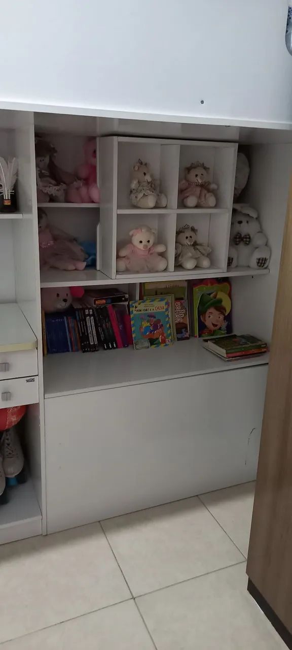 Cama solteiro integrada com bancada de estudo,  ninchos, baú e prateleiras  - Foto 5