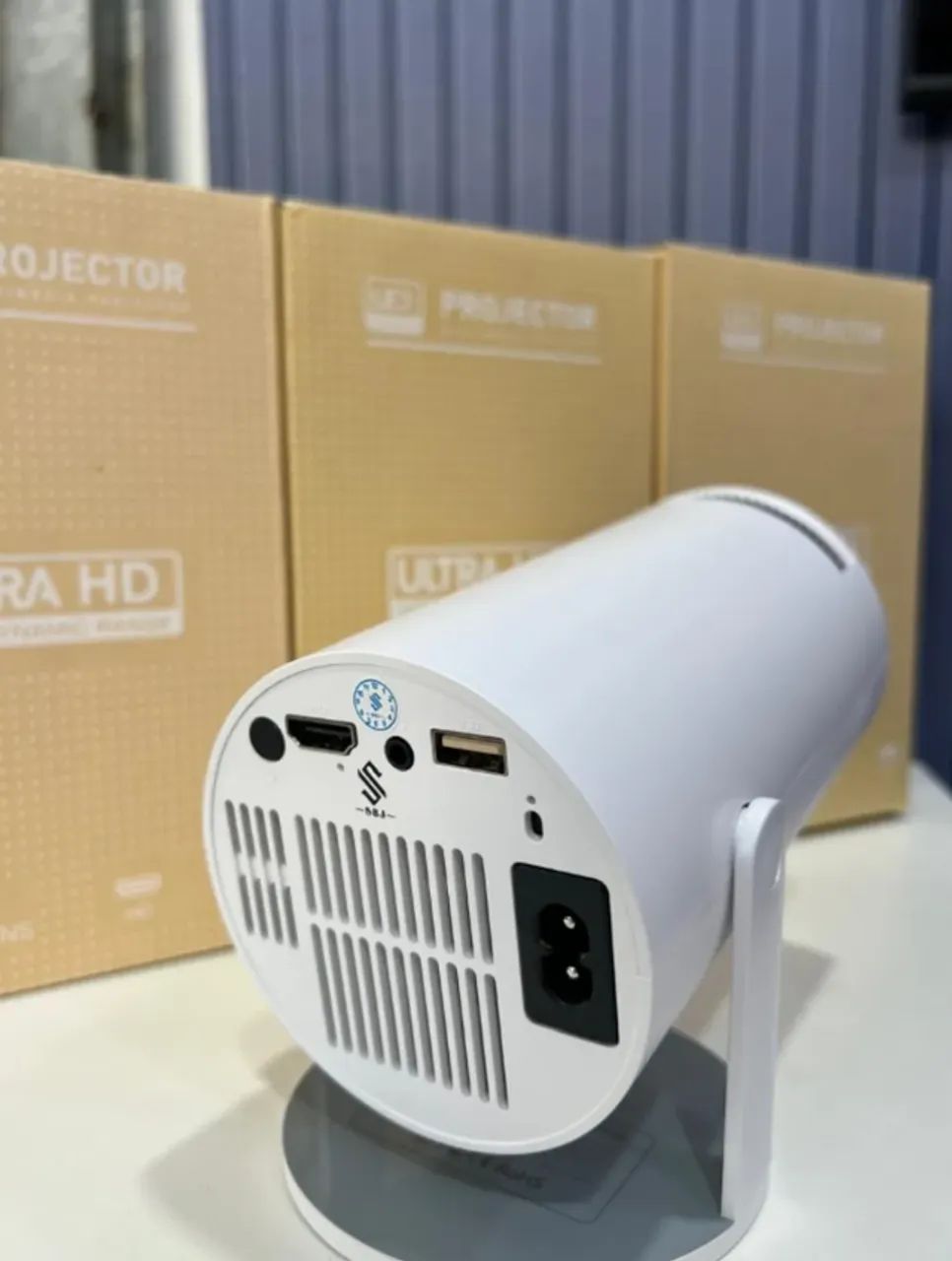 Projetor HY300 4K - Android 11 - Wi-Fi e Bluetooth 5.0 - Foto 5