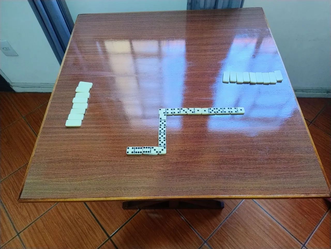 Mesa de jogos madeira maciça  - Foto 3