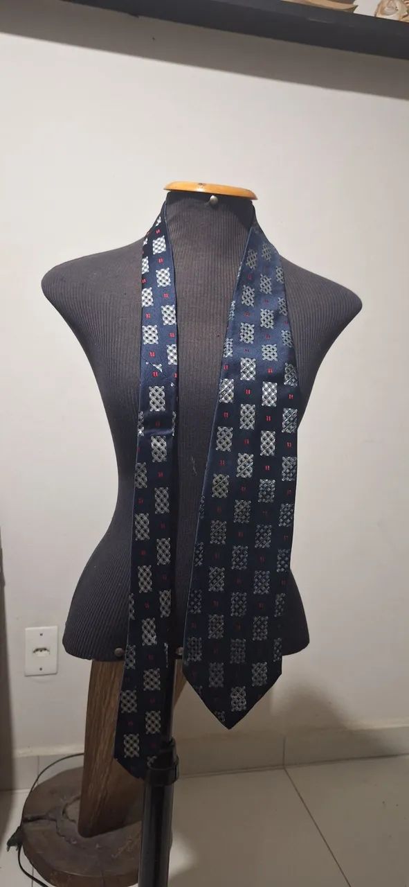 Gravata Christian Dior vintage 