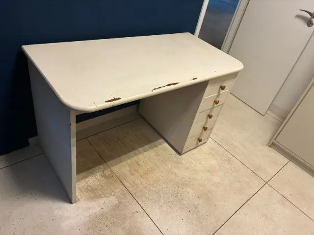 Escrivaninha de madeira - Foto 2