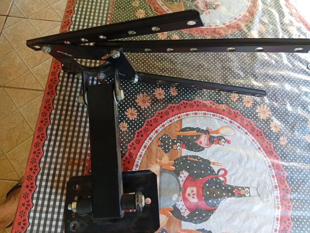 Suporte para televisão móvel  - Foto 2