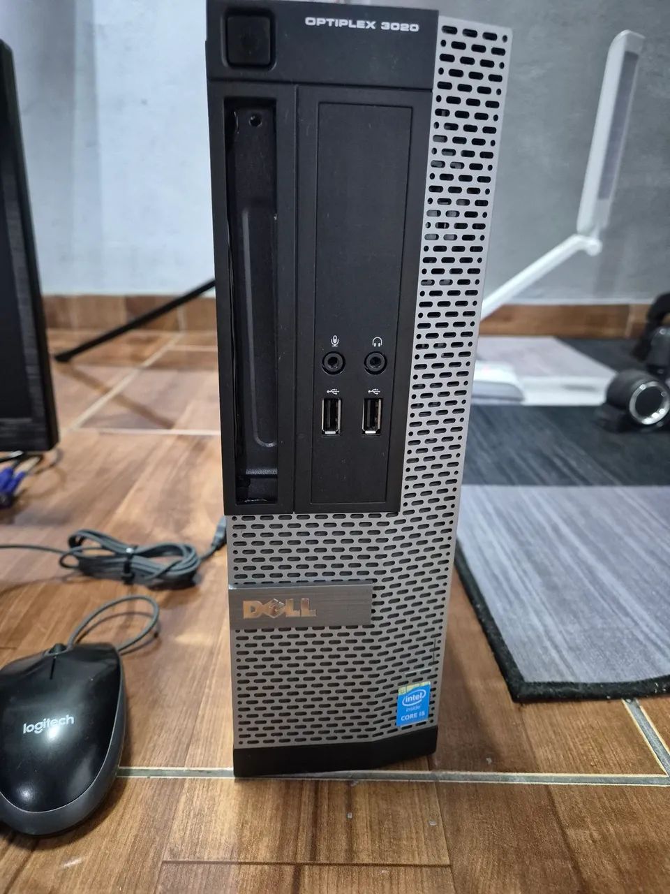 PC Completo Dell i5 8GB SSD + Monitor Philips + Teclado e Mouse Logitech