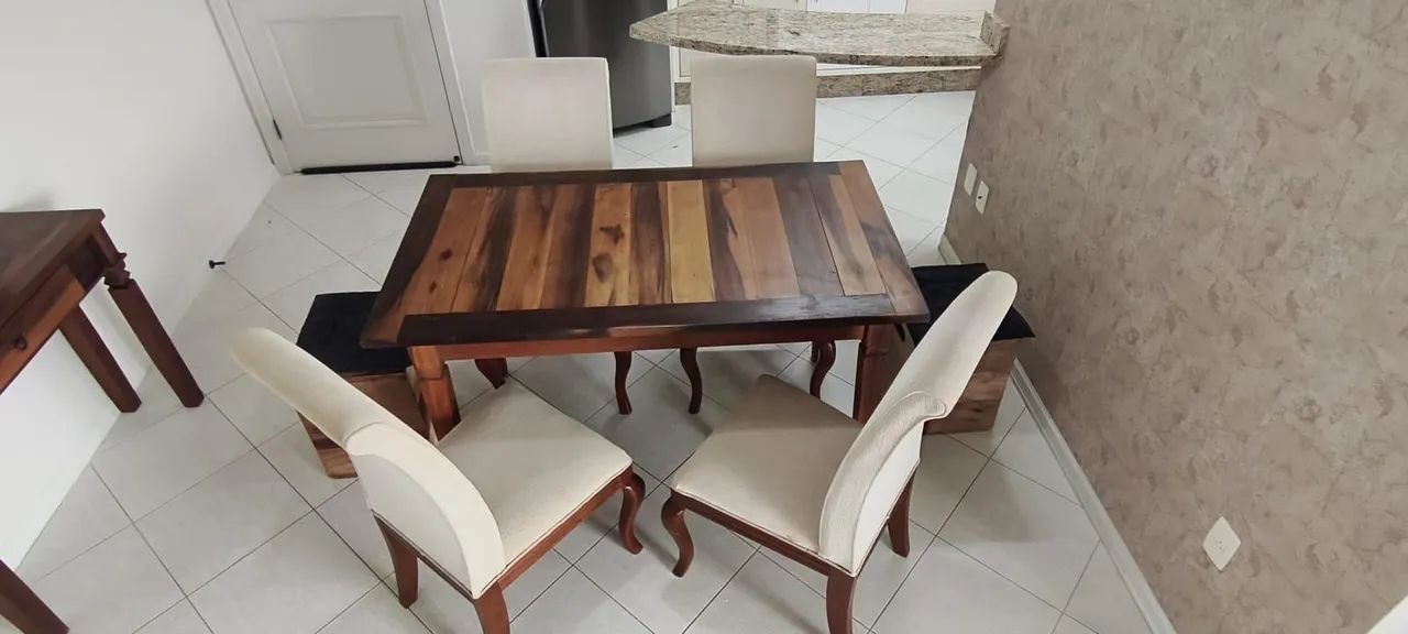 Conjunto de Mesa de Demolição, cadeiras, aparador e espelho - Foto 4