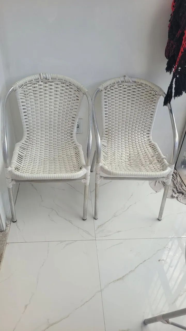 Cadeiras de alumínio 
