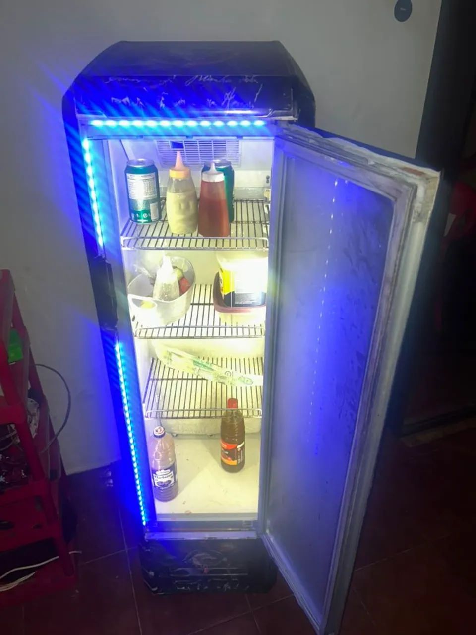 Geladeira cooler vertical 