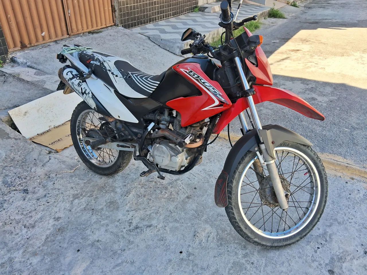 Bros 125 es 2014 - Foto 2