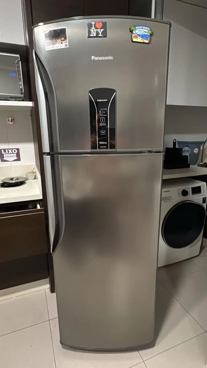 Geladeira Panasonic com pequeno vazamento 