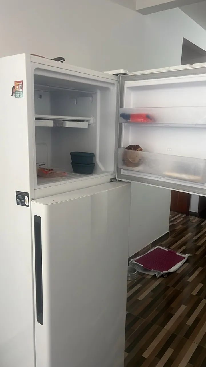 Geladeira novinha  - Foto 2
