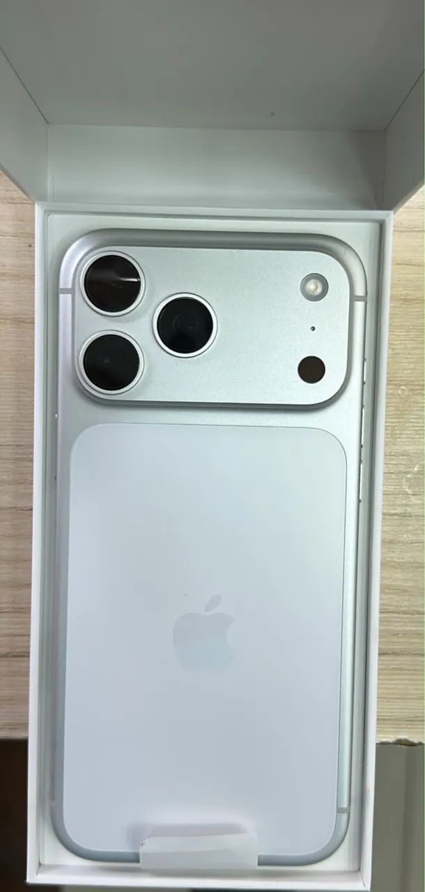 iPhone 17 pro max 1 terabyte 1 ano de garantia Apple 