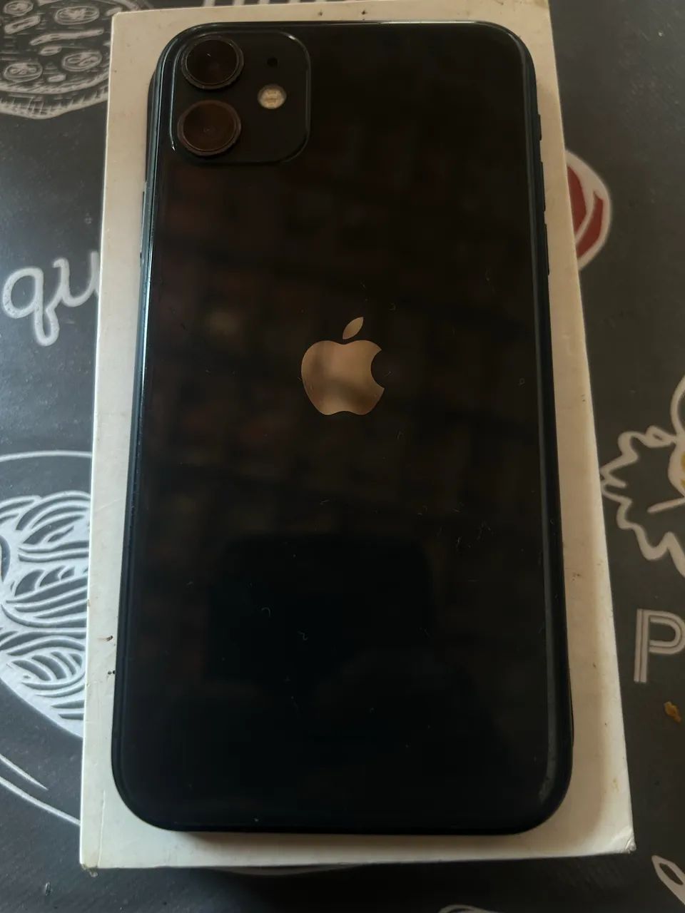? iPhone 11 - Preto (Black) - 64GB