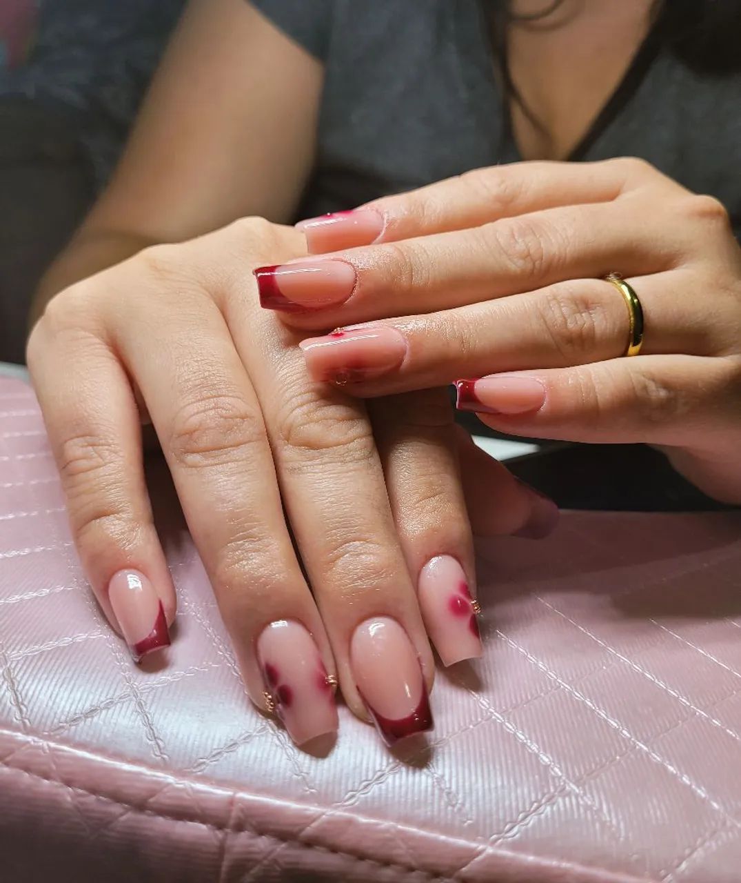 Unhas em gel - Foto 2