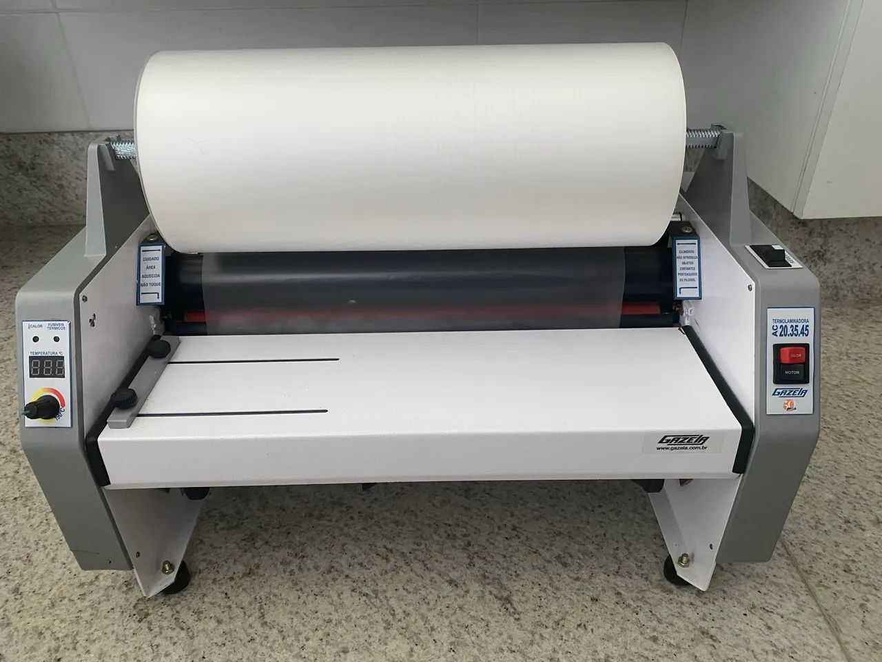 Termolaminadora Gazela AC 20.35.45 Bivolt + Rolo de Bopp