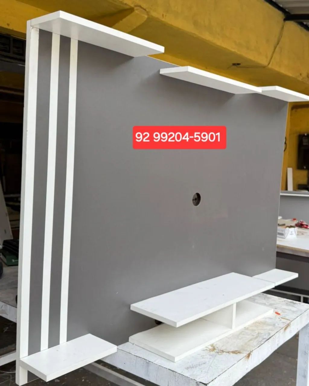PAINEL DE TV CINZA 50POL 