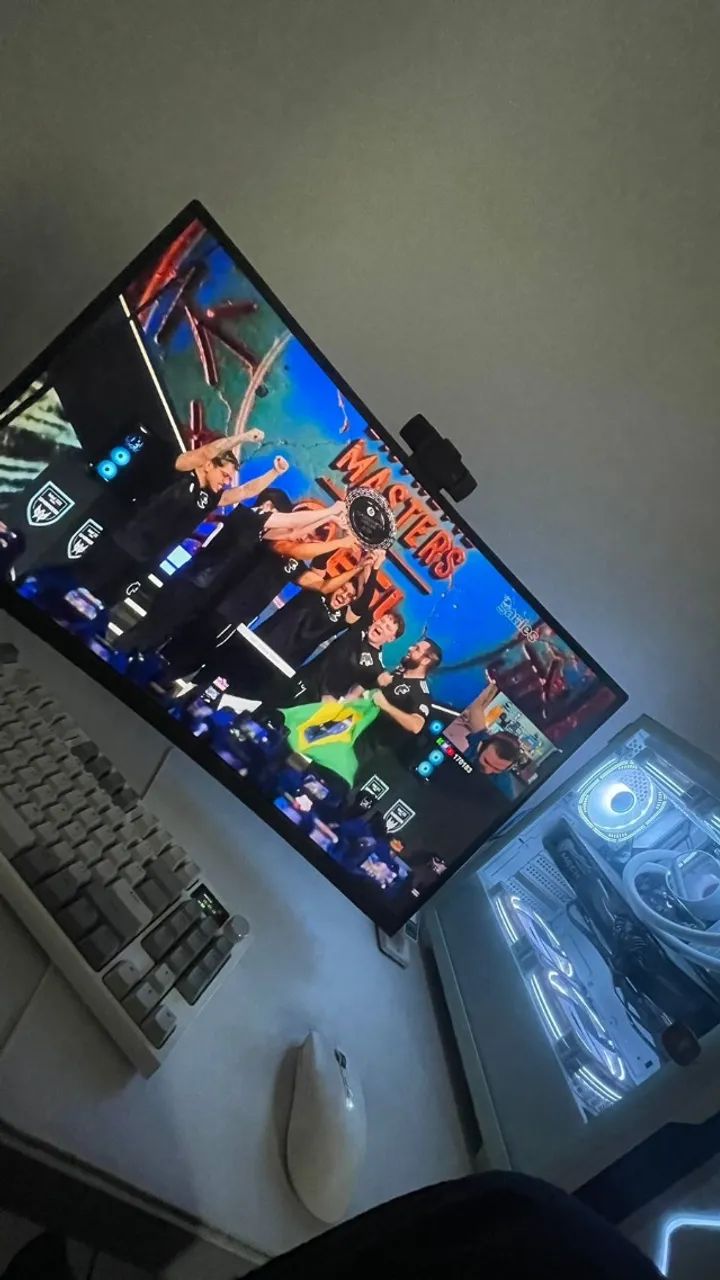 Monitor Pichau Athen Curvo 27''- IPS - 1MS - 165Hz - Foto 4