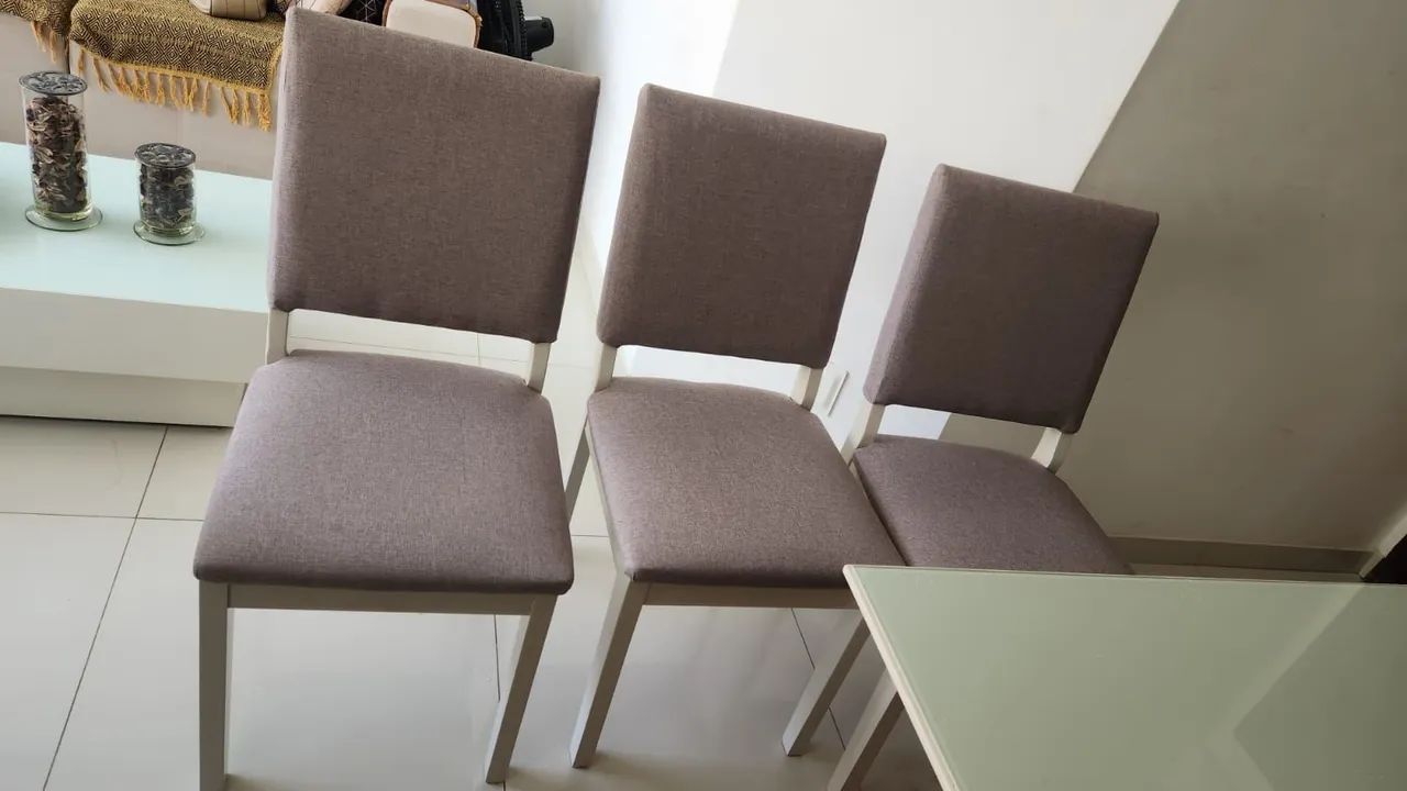 Mesa e armário  - Foto 4