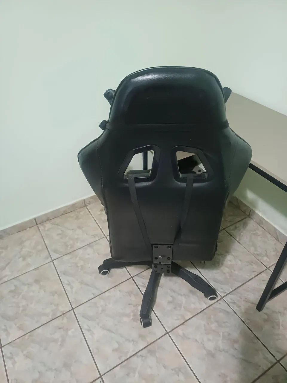Mesa e cadeira gamer  - Foto 5