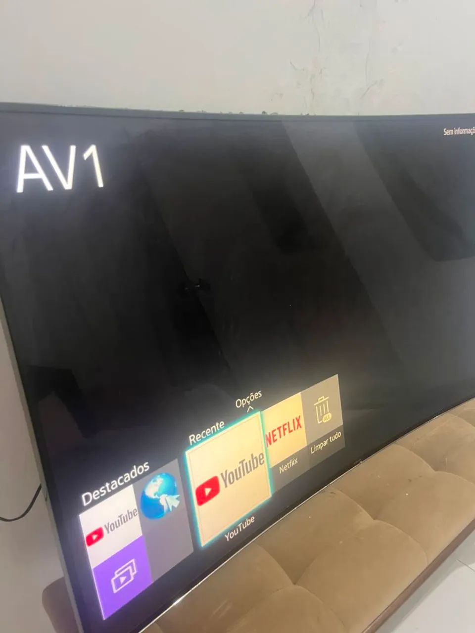 Vendo TV Samsung 65 pol. - Foto 4