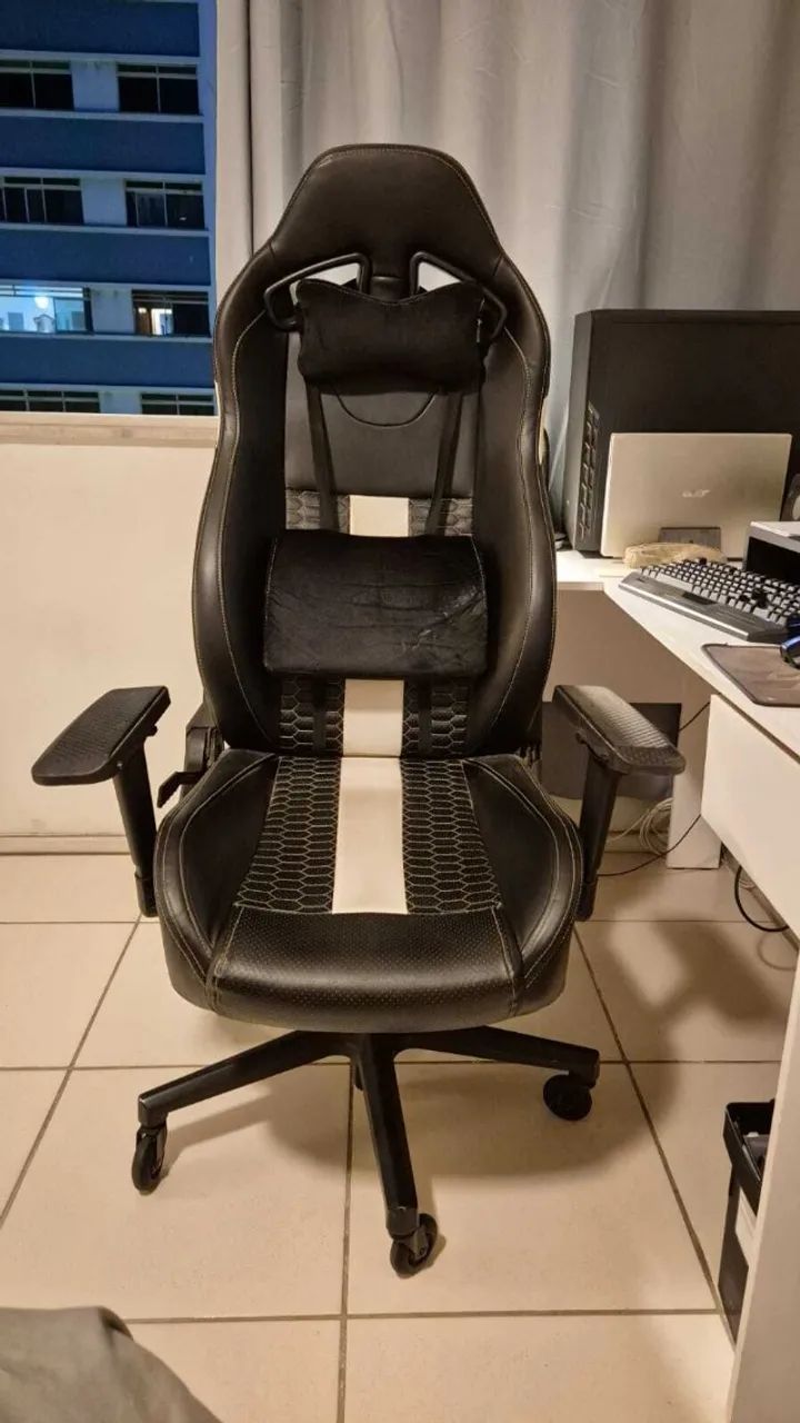 Corsair T2 Warrior Gaming Chair