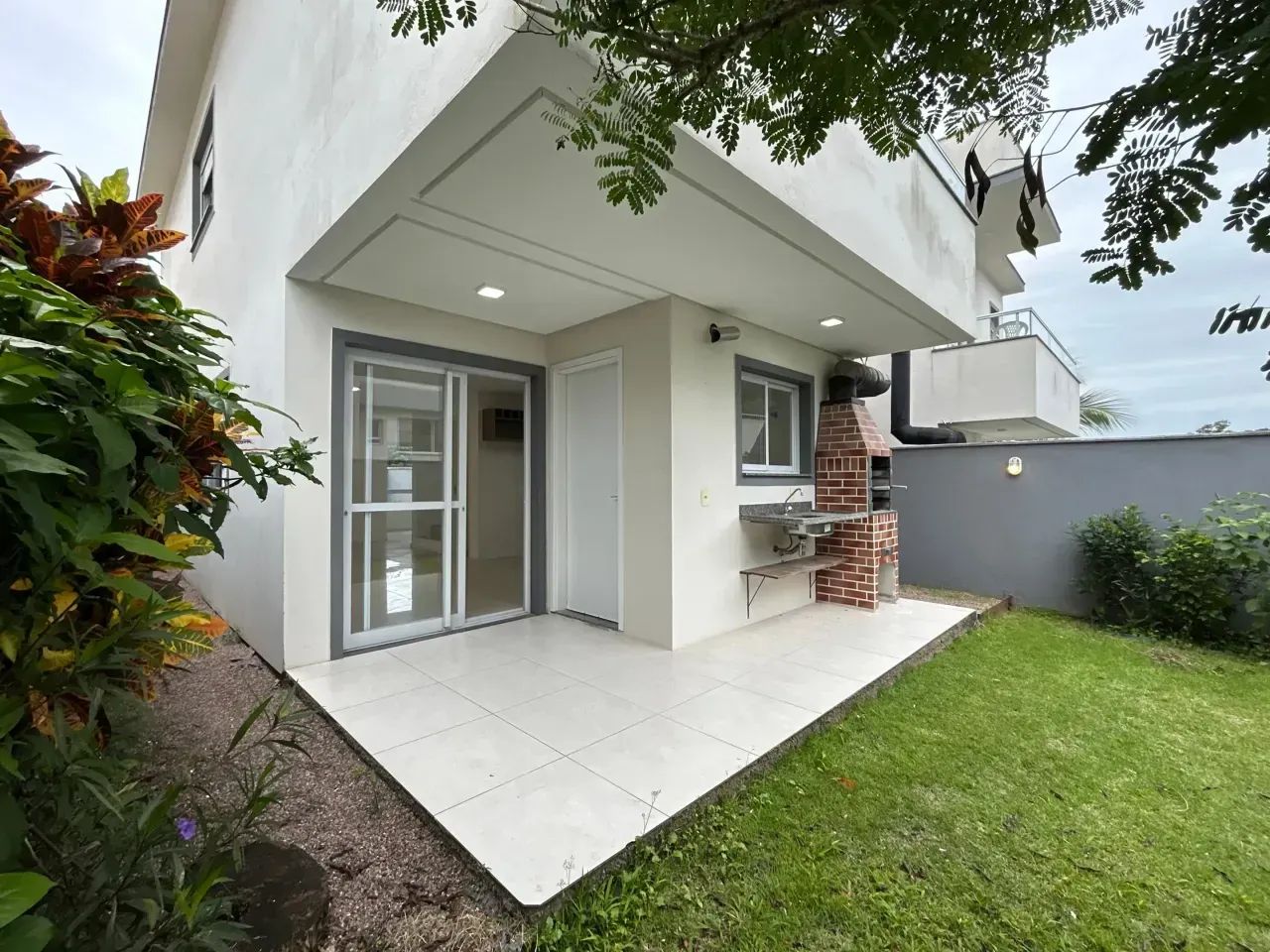 Sobrado para aluguel no Campeche  3 dormitórios, suíte e 135 m² - Foto 3